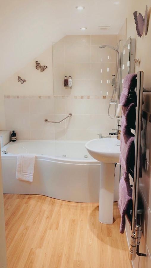 Stiles Of Ambleside Bed & Breakfast ภายนอก รูปภาพ